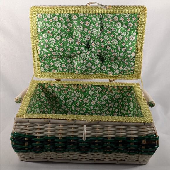VTG Sewing Basket Woven and Hinged Bale Handle Cream Indonesian Wooden Bottom - Picture 2 of 10